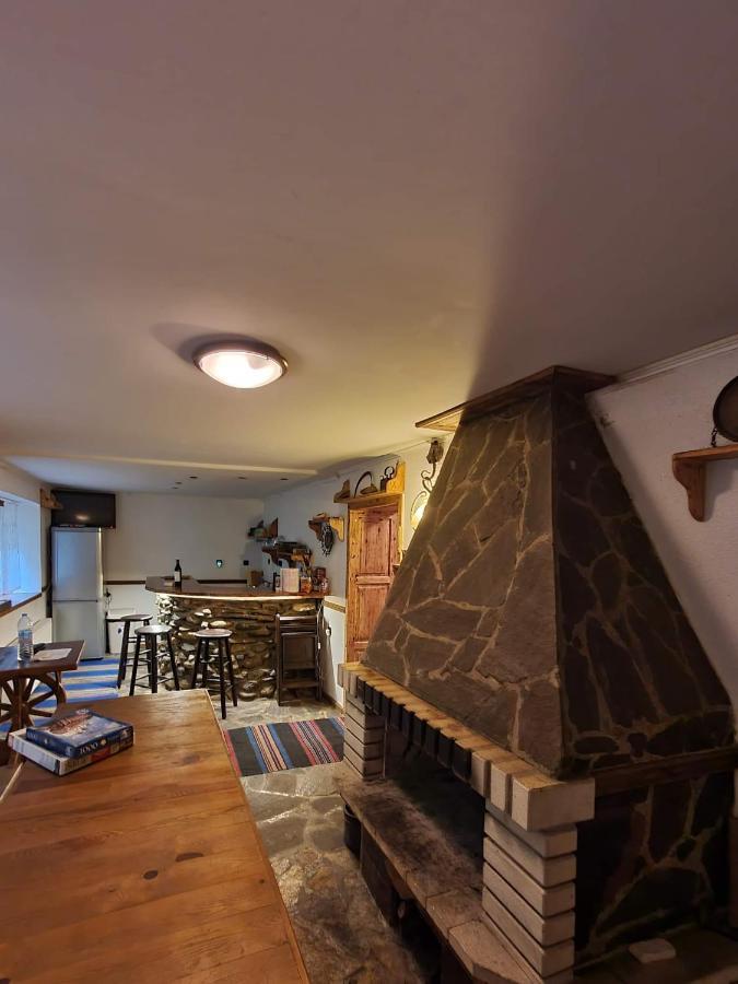 Къща Дьовлень/House Dyovlen Hotel เดวิน ภายนอก รูปภาพ
